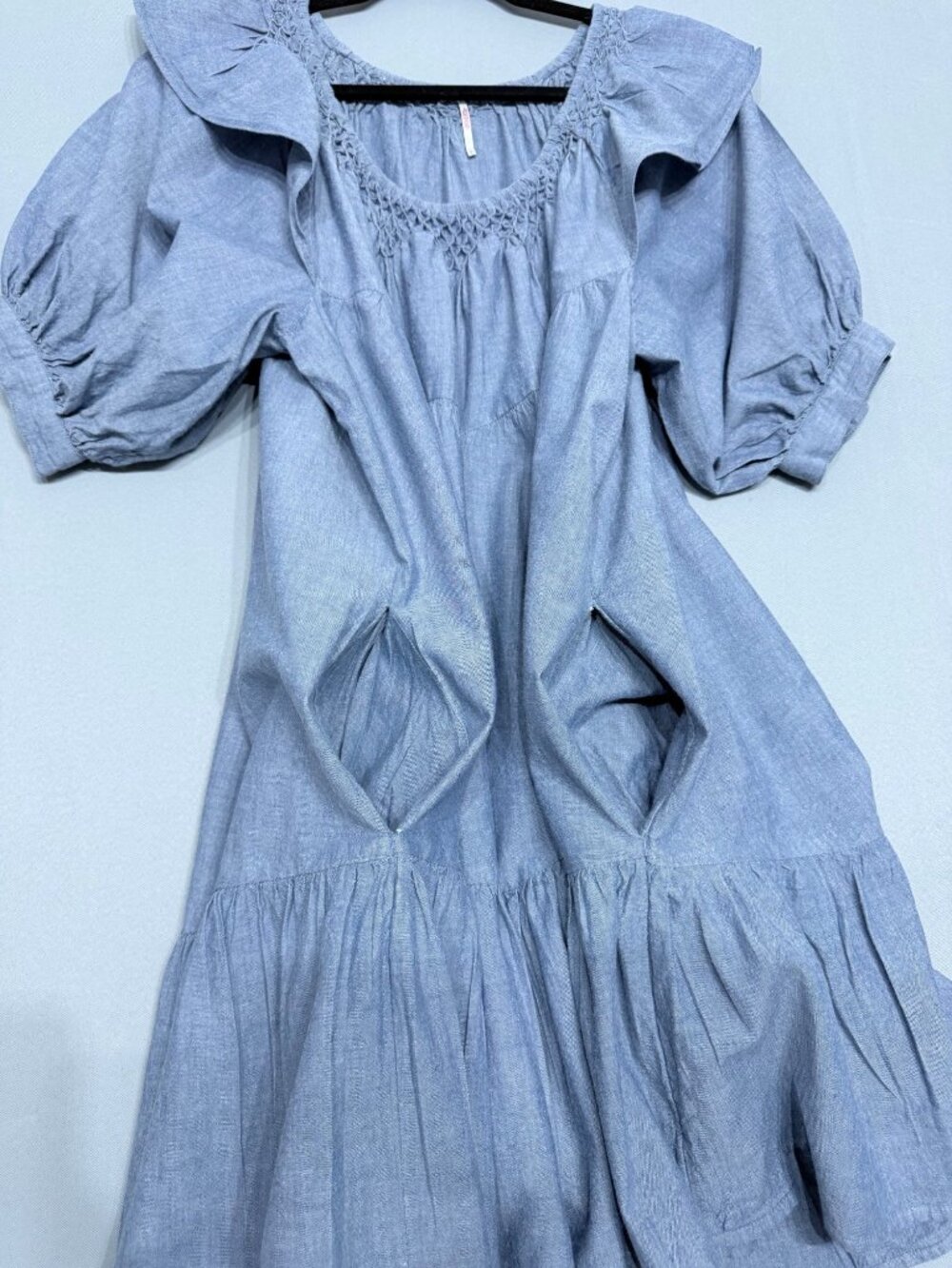 Free People Women’s Blue Ruffled Chambray Tunic Dress L Boho Style - Picture 4 of 9